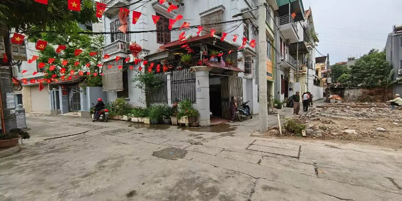 NGÕ THÔNG - Ô TÔ ĐỖ CỬA NHÀ - GẦN HỒ ĐIỀU HOÀ - 10 RA Ô TÔ TRÁNH