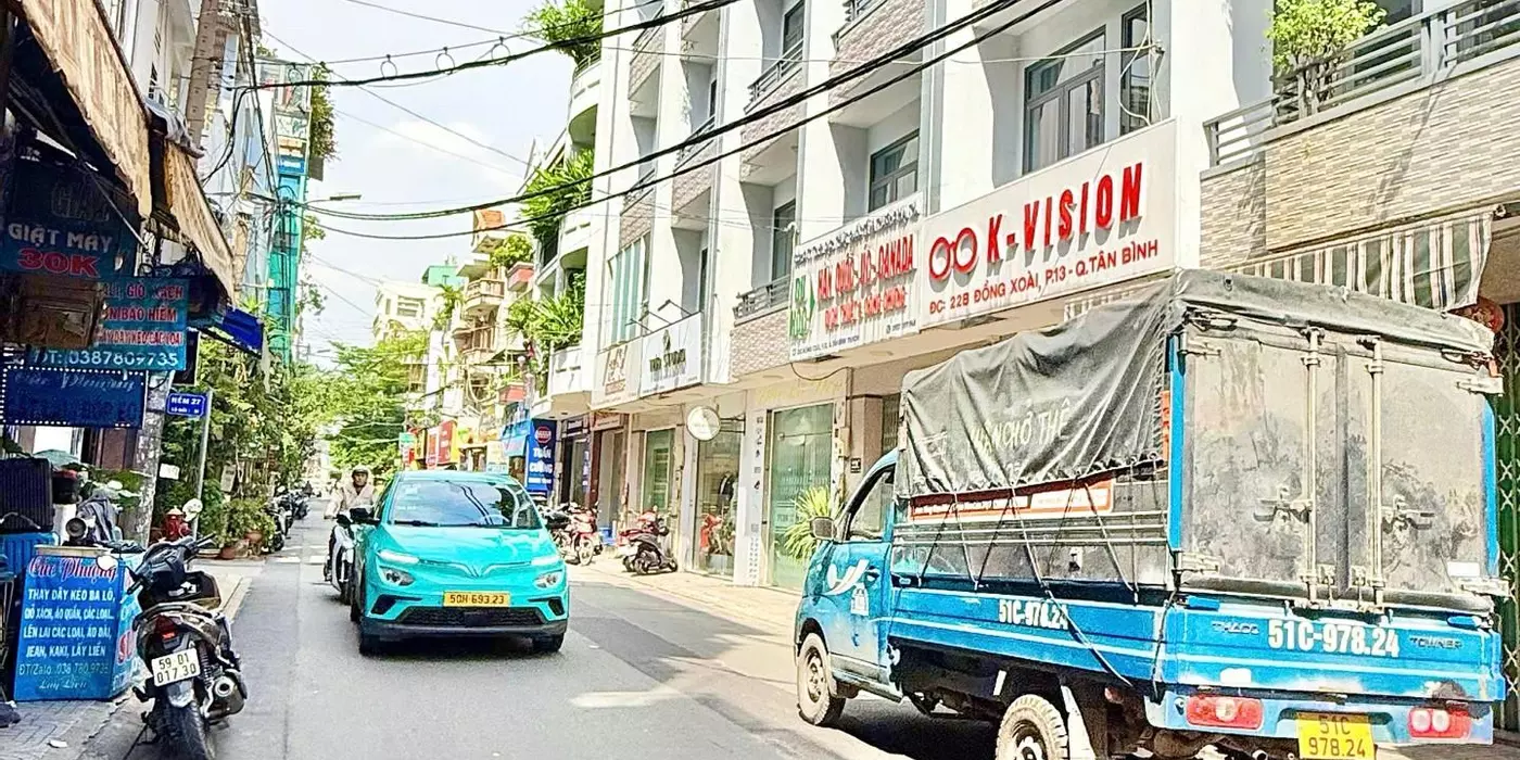 Nhà Đồng Xoài gần chợ Hoàng Hoa Thám, kết nối T3