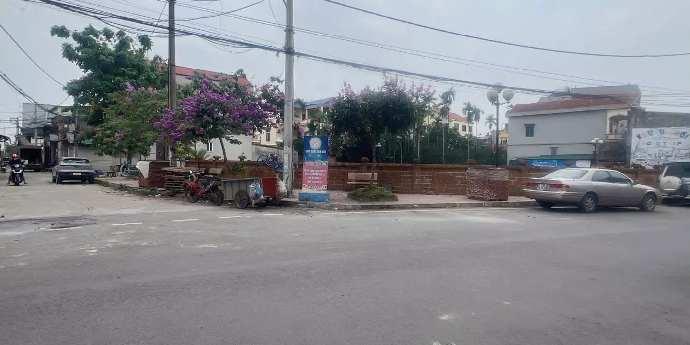 BÁN ĐẤT ĐAN PHƯỢNG, 46M TẶNG NHÀ C4 Ở NGAY, OTO CÁCH 50M, GẦN CHỢ, HỒ ĐIỀU HÒA, GIÁ CHỈ 2.X TỶ