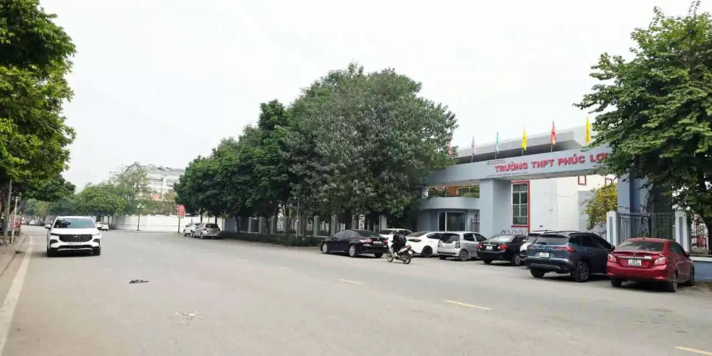 🚨 LONG BIÊN GIỜ TOÀN ĐẤT 1X TỶ/M2…
MÀ VẪN CÒN LÔ 68M² Ô TÔ VÀO ĐẤT CHỈ NHỈNH 8,X TỶ? 😳