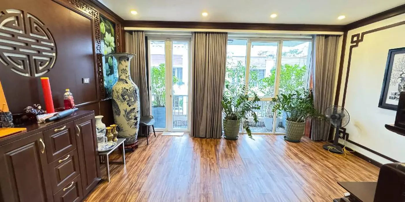 Bán nhà đẹp Nguyễn Văn Cừ- Sát phố- View Chương Dương-Gara- thang máy 85m 6 tầng nhinh 19 tỷ(TL)