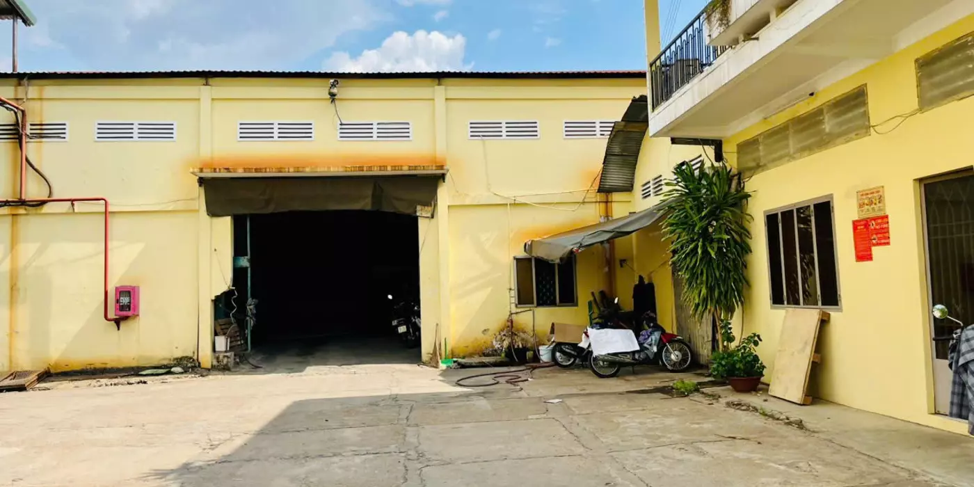 NHÀ 2 TẦNG BTCT – SÁT MT NGUYỄN VĂN QUÁ – NỞ HẬU TÀI LỘC