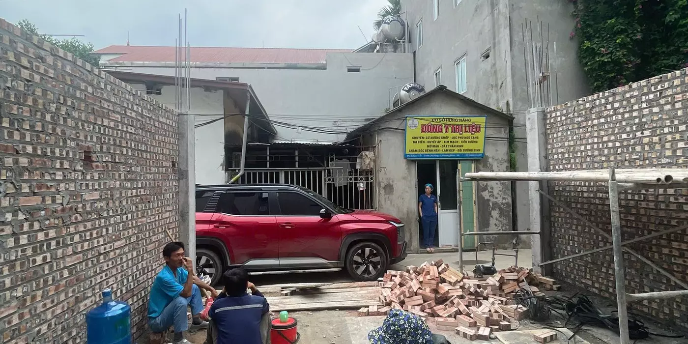 🔥 NHÀ MỚI TRUNG TÂM KCN QUANG MINH – Ô TÔ 7 CHỖ 🔥