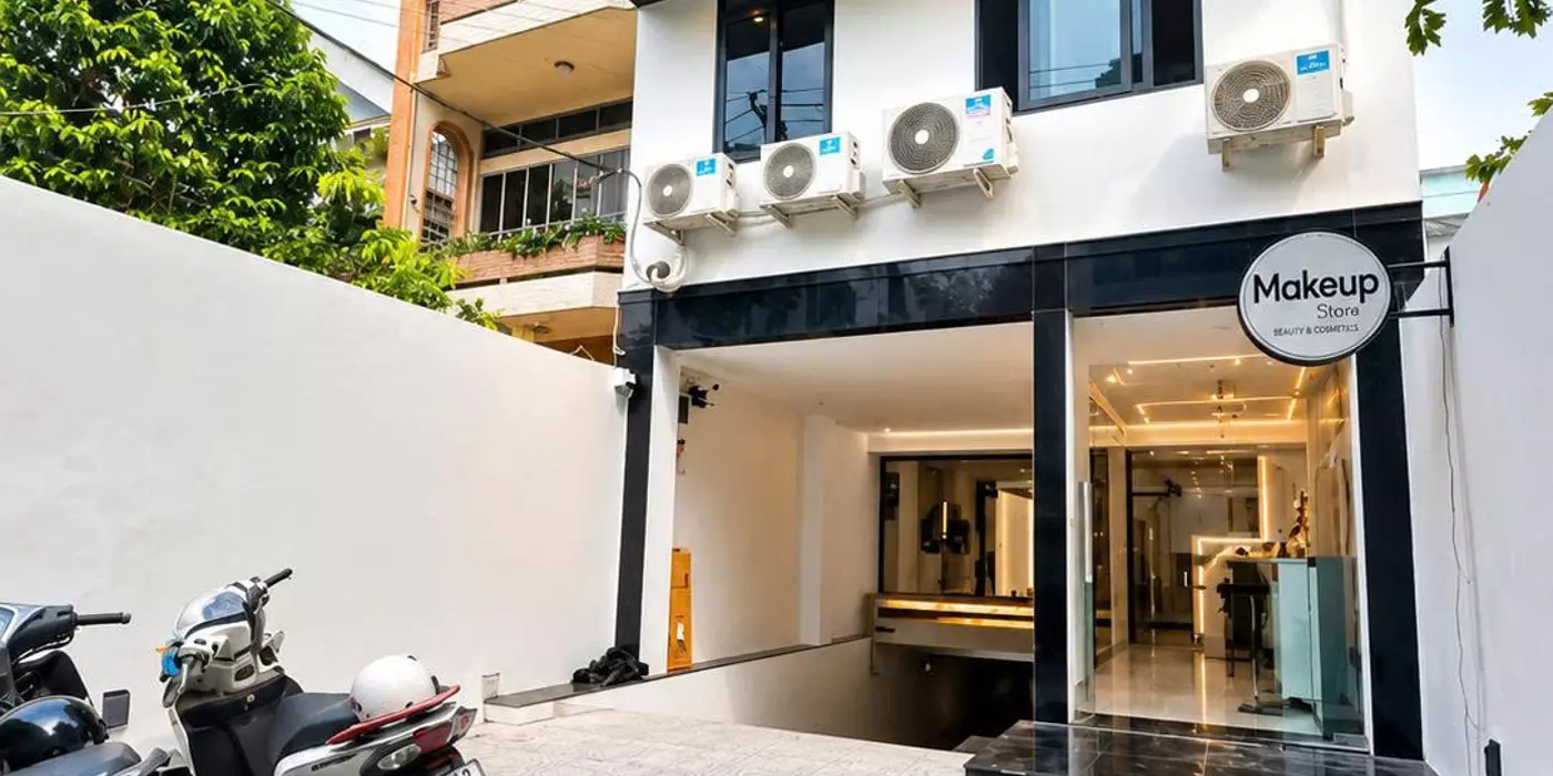 CHDV 7L mới DTS 650m2 HXT Bùi Đình Túy có hầm 25PN TN 130tr gần chợ Bà Chiểu 37.8 tỷ.