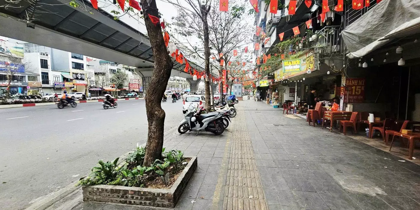 Tầng 1 siêu hiếm có sân riêng, DTSD lên đến 60m2 tại Phố Minh Khai. Giá 4,5 tỷ.