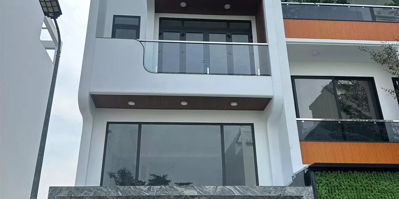 Anh Tây cần bán nhà mới xây Lê Văn Lương, để lại nội thất trong nhà