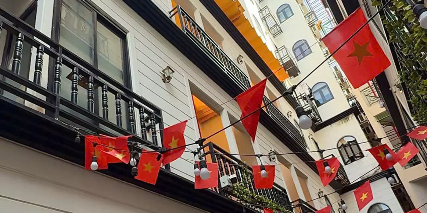 CHO THUÊ CĂN HỘ FULL Tiện ích hẻm 212B Nguyễn Trãi, Quận 1, Ms. Diệu – 0961444638
