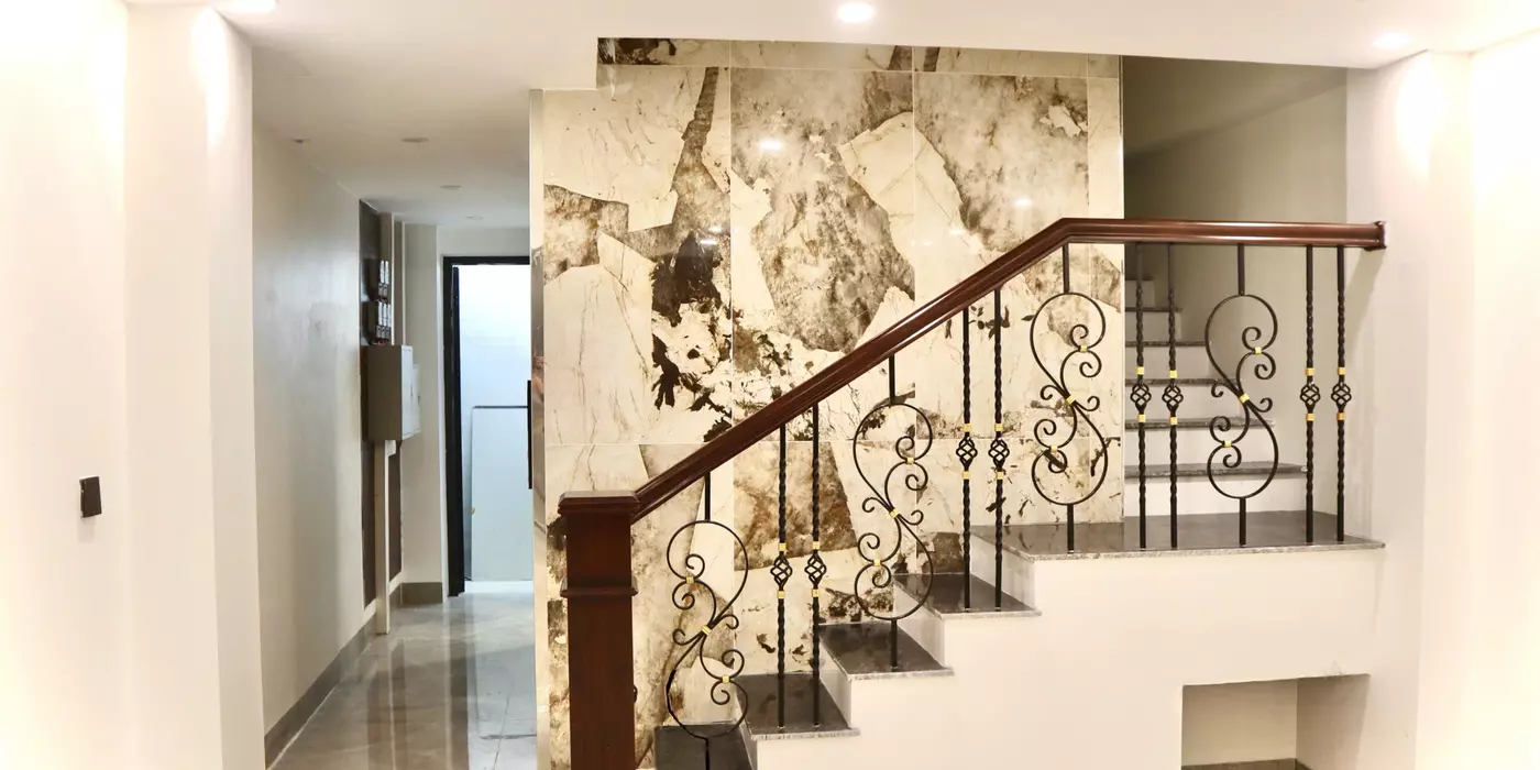 CHO THUÊ NHÀ MỚI 100% – THANG MÁY – Ô TÔ TẬN CỬA – PHÙ HỢP VĂN PHÒNG, SPA, STUDIO