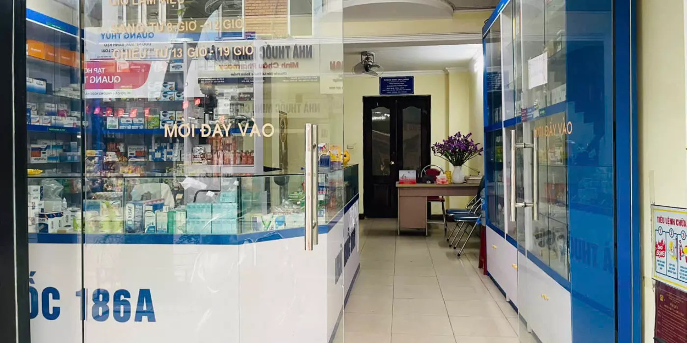 Cho thuê nhà 5 tầng, 10 phòng, vệ sinh khép kín,  vị trí đẹp mặt tiền rộng phố Đội Cấn