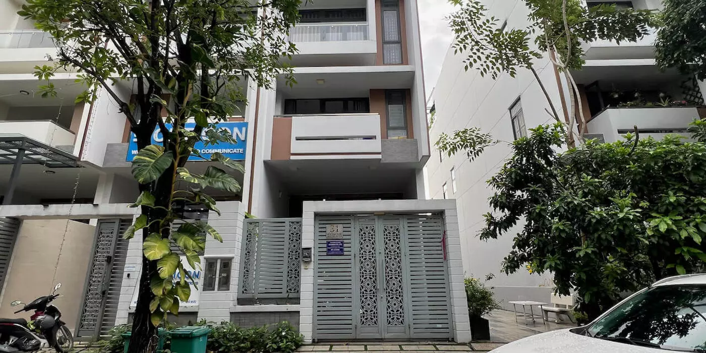 BÁN NHÀ HOÀN THIỆN CAO CẤP – Ở, LÀM VĂN PHÒNG HOẶC KHAI THÁC KINH DOANH ĐỀU PHÙ HỢP