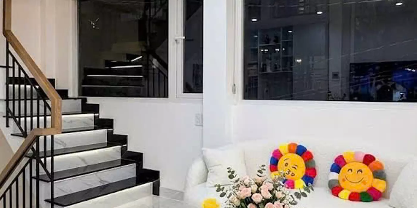 Nhà Lô góc hẻm xe hơi Huỳnh Văn Bánh, gần Đại học Sư phạm TPHCM, QUẬN PHÚ NHUẬN, 8.9 tỷ