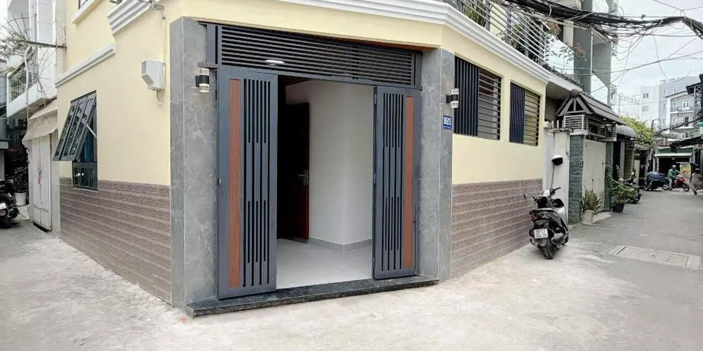 🔥 NHÀ GÓC 2 MẶT TIỀN – VỊ TRÍ CỰC ĐẸP NGAY TRUNG TÂM QUẬN 7 🔥