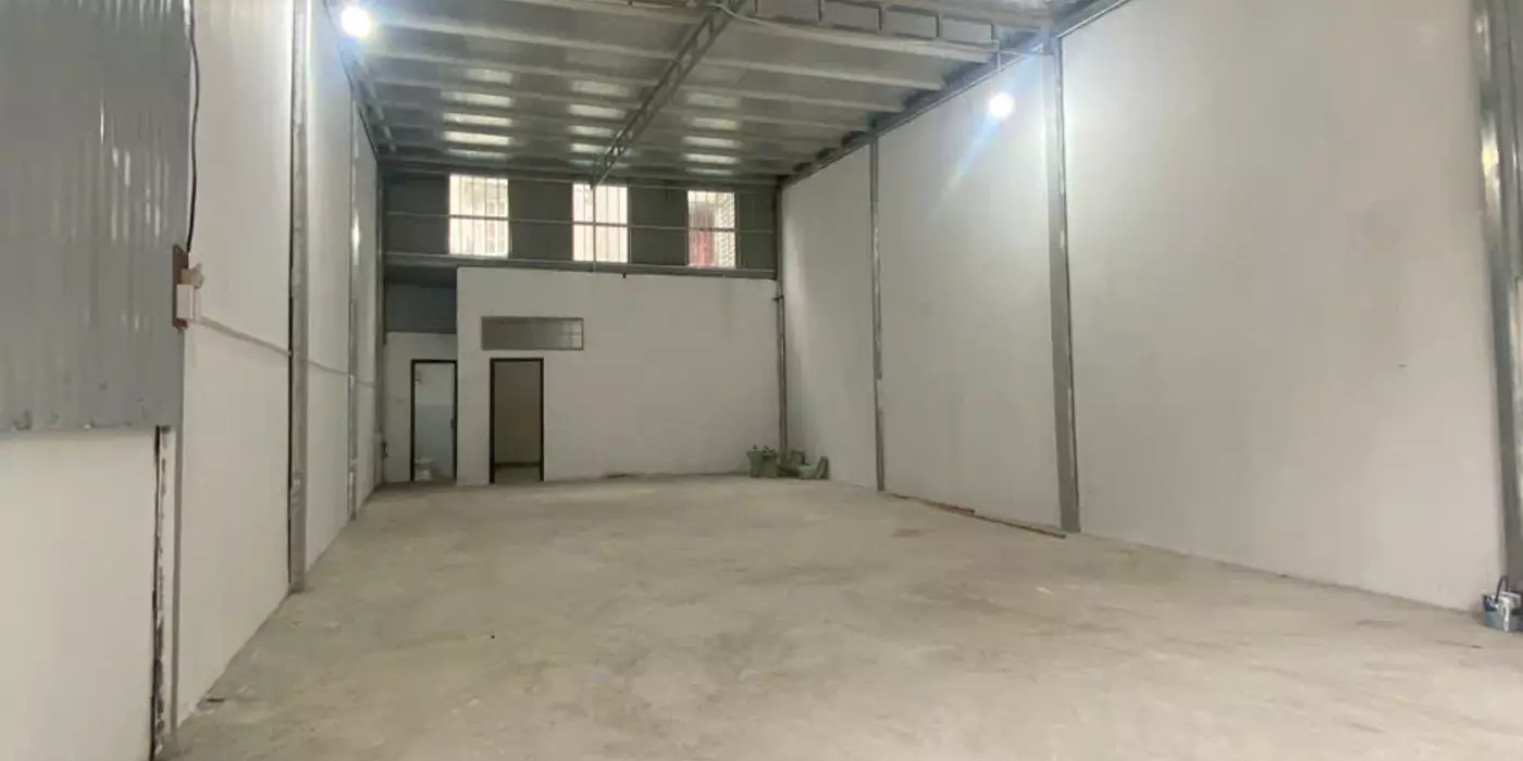 CHO THUÊ KHO LONG BIÊN – 150M² – XE TẢI VÀO TẬN KHO