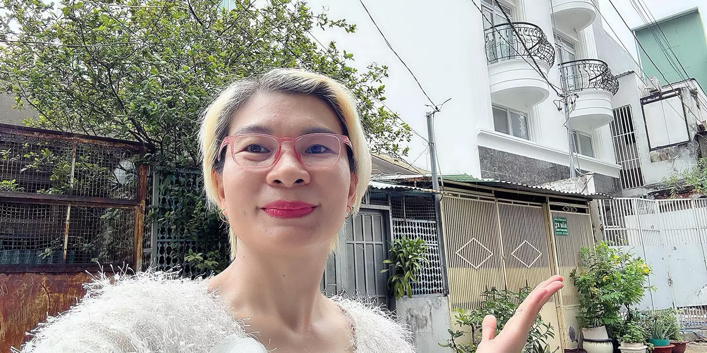 CHÍNH CHỦ CHƯA QUA ĐẦU TƯ - BÁN NHÀ 2 TẦNG MẶT ĐƯỜNG XE HƠI NGỦ TRONG NHÀ Đ. CỐNG QUỲNH, QUẬN 1 -