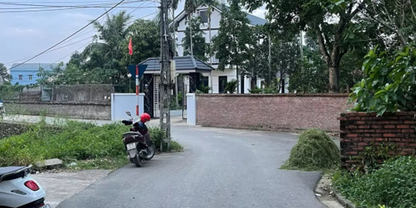 Bán nhanh lô đất Phú Cát, vị trí sáng giá gần Metro 5, đường ôtô thuận tiện, phù hợp đầu tư