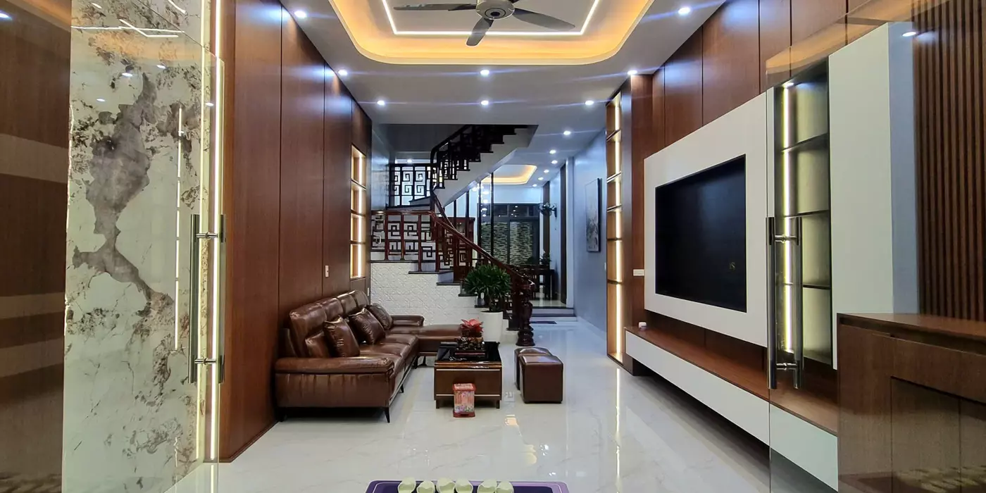 Bán nhà Trần Lãm, TP. Thái Bình. 70m2, 4 tầng, 4PN, 3WC. Sổ đỏ chính chủ. Giá 7.3 tỷ. LH: