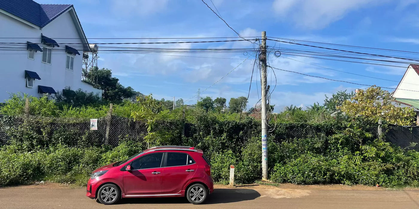 Bán 3300m2  đất đường nhựa gần sân bóng R"chai Phú Hội -Đức Trọng- Lâm Đồng. 12,5 tỷ.