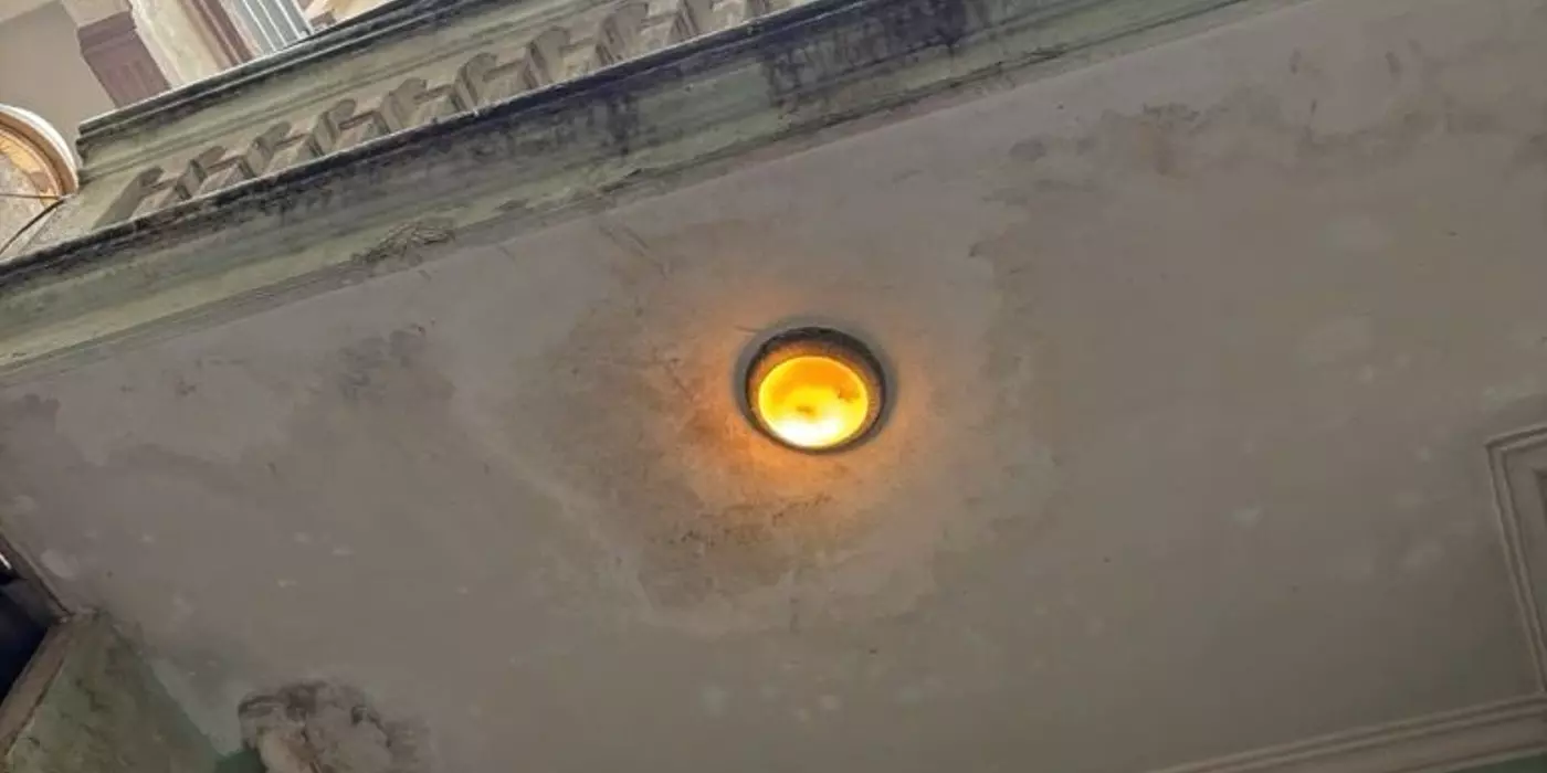 Giá đầu tư bán 42M kim hoa tặng nhà ngõ thông rộng đống đa
