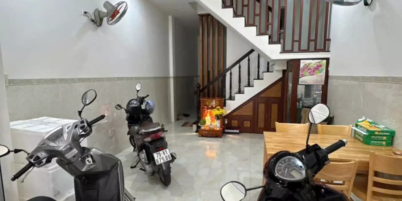 Bán Nhà 2 Tầng Mặt Tiền Đường B6 - Khu TĐC VCN Phước Hải, Nha Trang