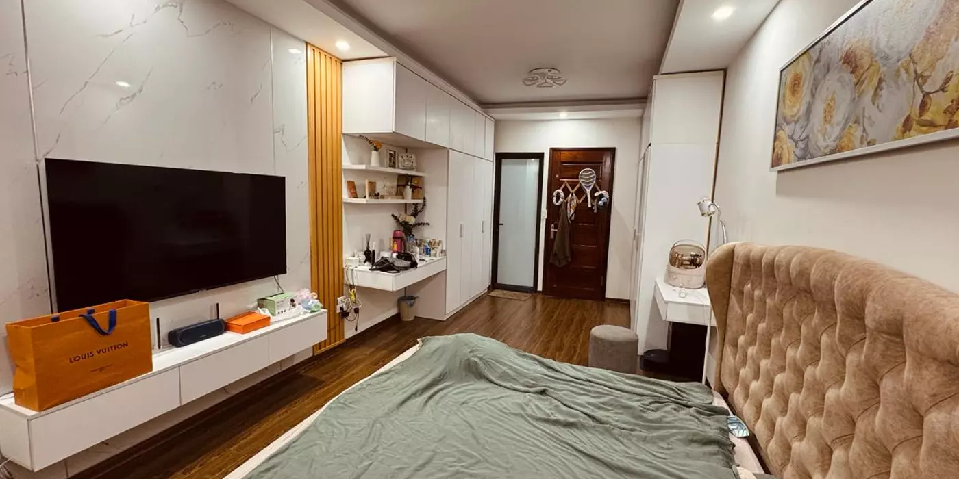 Chính chủ cần bán NHÀ MỚI 37m2 x 6T phố Khương Đình,  NGÕ THÔNG-50m  RA ĐƯỜNG Ô TÔ chỉ hơn 11 tỷ