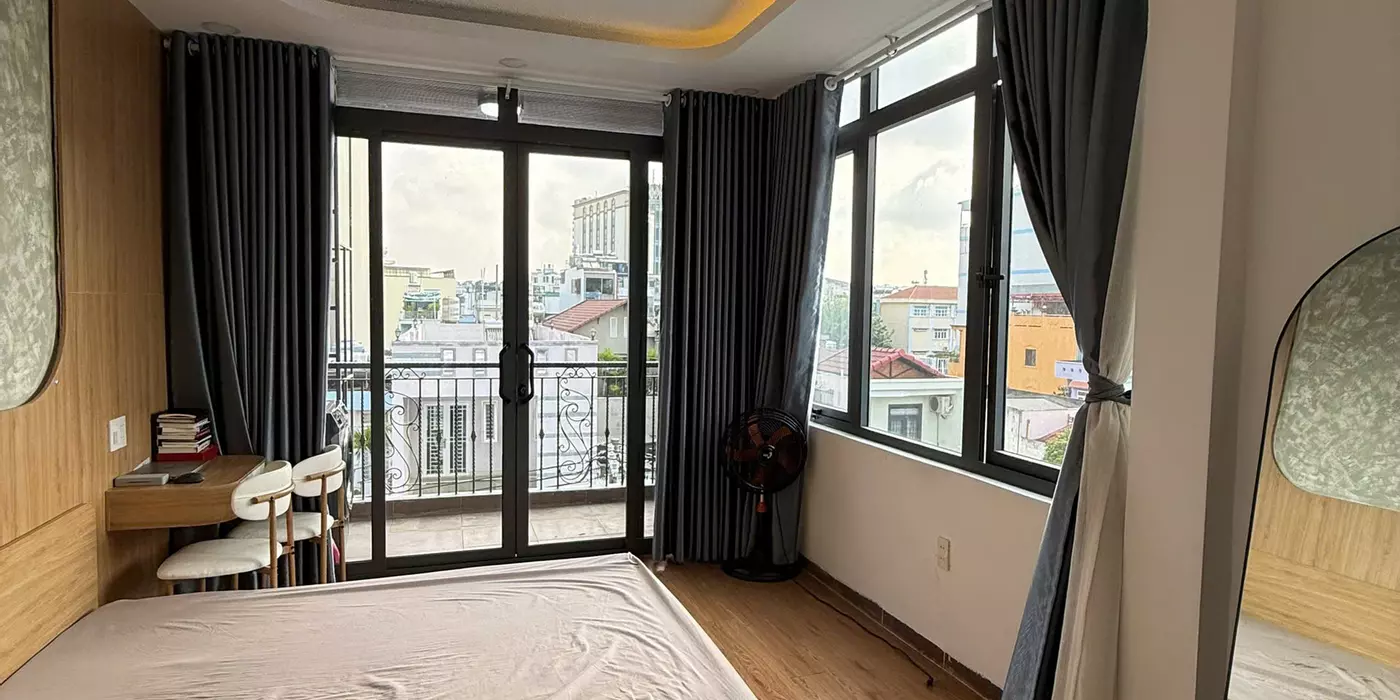 bán CHDV 45tr/th, HXH đường rộng 13m, vỉa hè KD, cách 100m ra đại học giao thông,