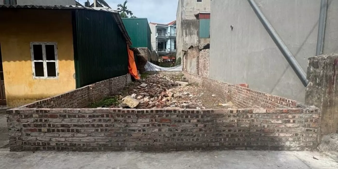 Bán đất Ỷ Lan 90m, nhỉnh 6 tỷ. Ô tô thông, vuông bàn cờ.