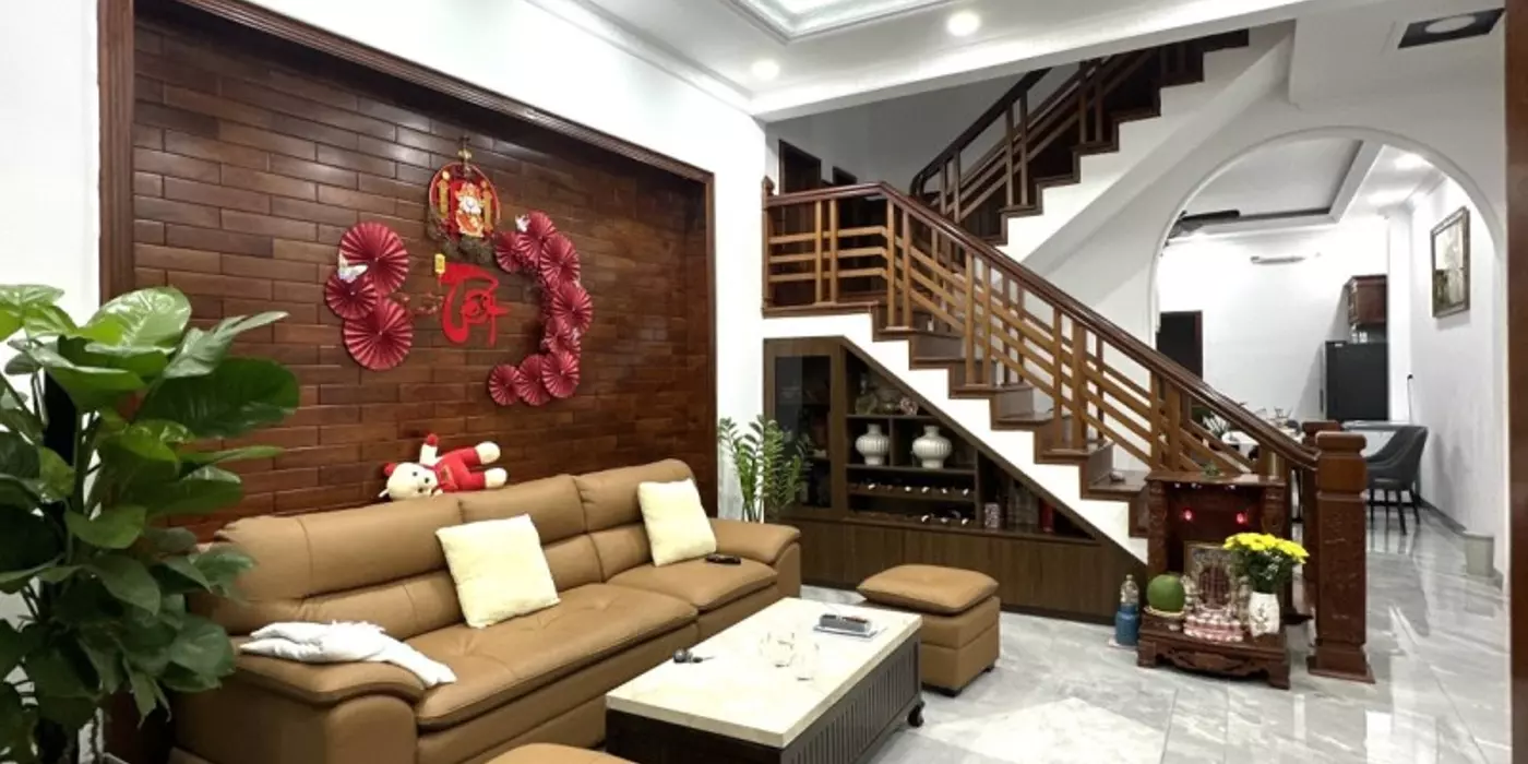 Bán nhà đường số 11, Hiệp Bình Phước, Thủ Đức, TP HCM. DT 117m2, 3 tầng, sổ hồng. Giá 14.3 tỷ.