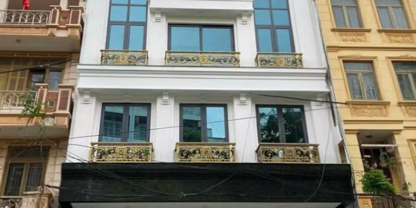 Cho thuê nhà, THANG MÁY, 104m2_ 6T; Nguyễn Thị Định, Hoàng Ngân -43 tr