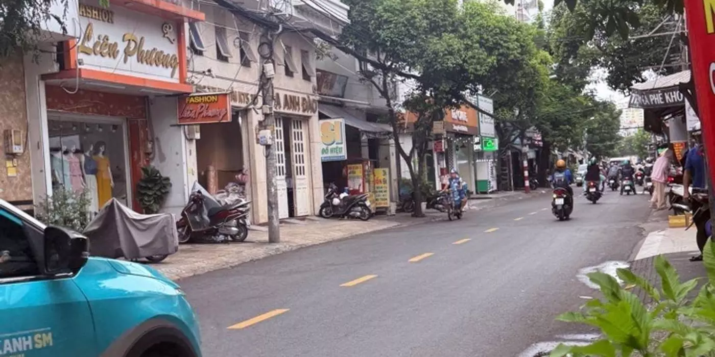 KHU BÀU CÁT TÂN BÌNH HIẾM, 5 TẦNG SANG TRỌNG, THANG MÁY