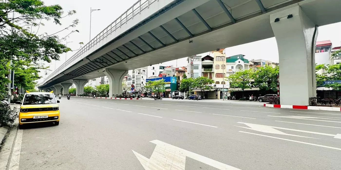 BÁN NHÀ MẶT PHỐ VỌNG - HAI BÀ TRƯNG - 200M2 - MT 9M - KINH DOANH ĐỈNH 69 TỶ