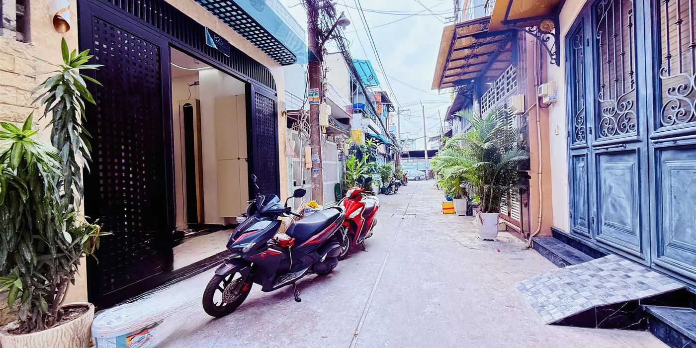 NHÀ GA T3 GẦN TRƯỜNG CHINH, EMART 2, HẺM XE HƠI, DT 50M2, 4 TẦNG + MÁI BTCT, GẤP BÁN