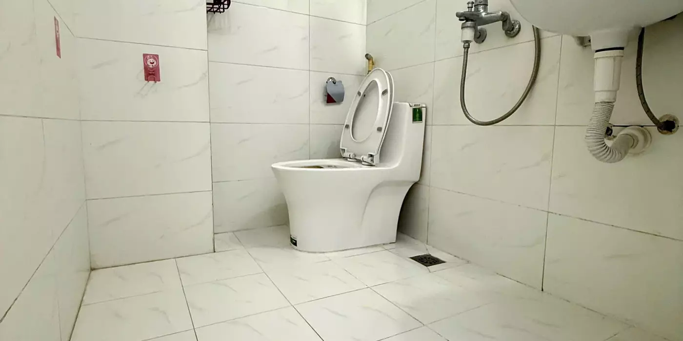 ► TÔI CHÍNH CHỦ BÁN NHÀ : Nghĩa Đô(  gần Hồ Tây).Giữa chợ Bái Ân. Ô tô đỗ cổng
