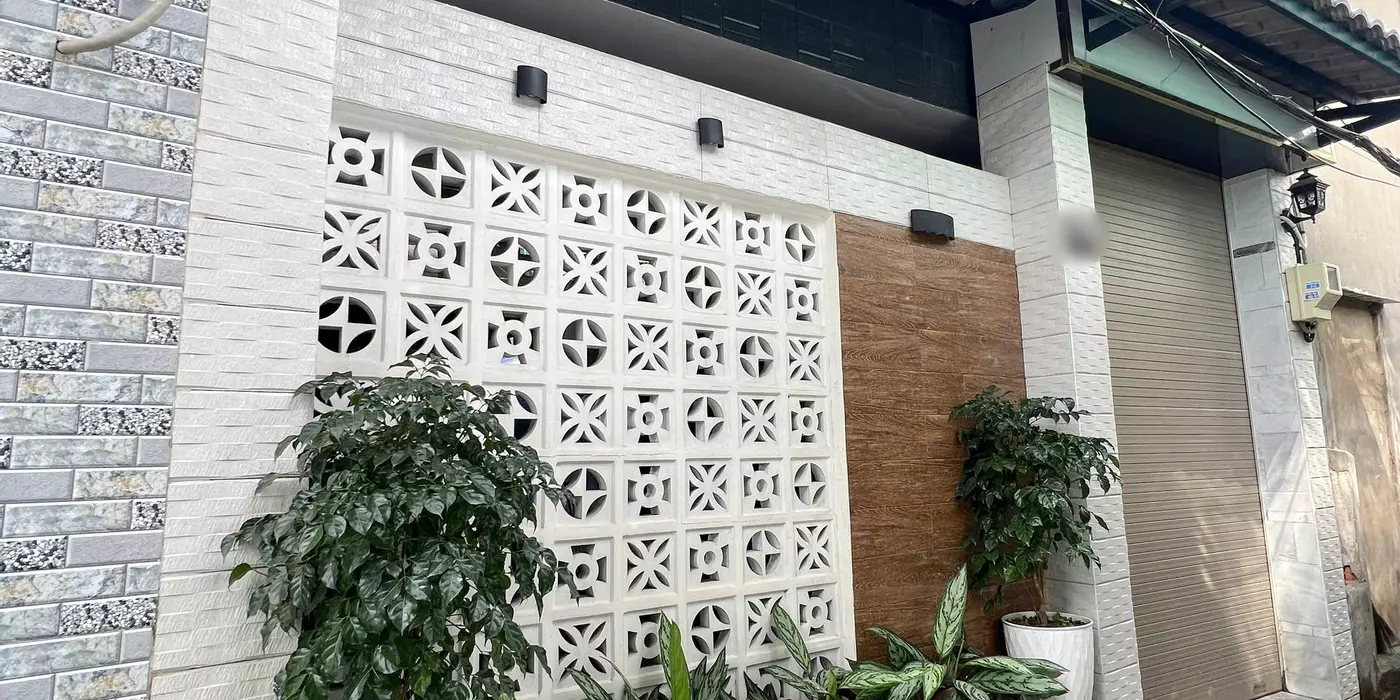 Nhà 2 tầng (6.4x9.8m) sát đường Phạm Thế Hiến P7Q8 . Giá: 4.9 tỷ
