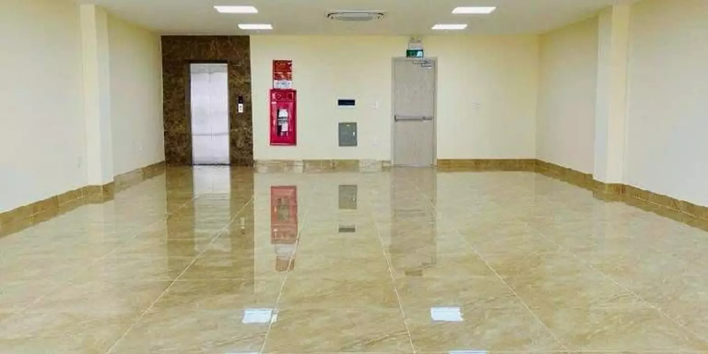 Bán nhà đẹp Nguyễn Sơn- Kinh doanh- Gara- 110m 6 tầng  Thang máy full Nội thất 36 tỷ(TL)
