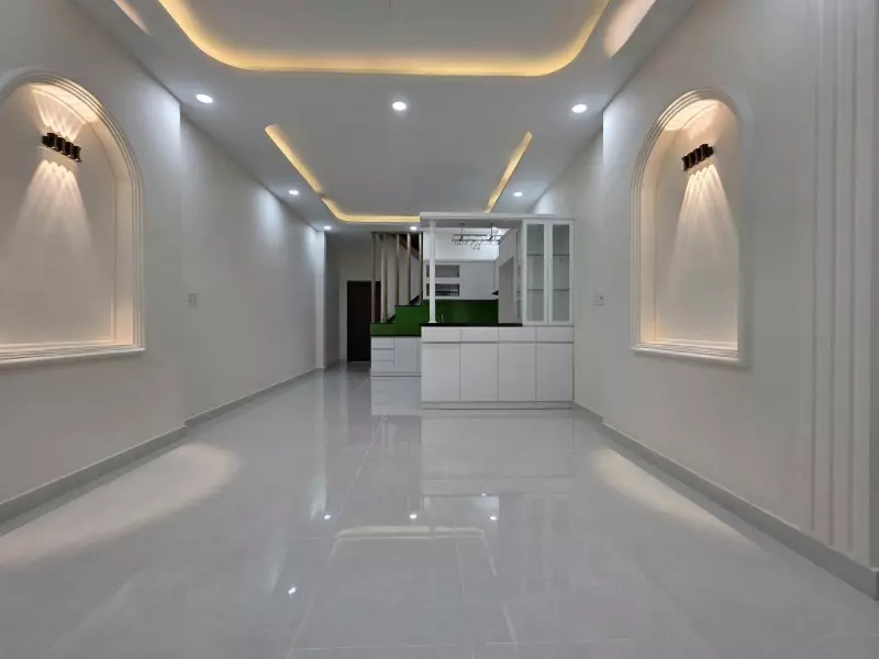 Bán nhà mặt phố Kha Vạn Cân, Linh Trung, Thủ Đức, TP HCM. DT 120m2, 2 tầng. Giá 9.35 tỷ