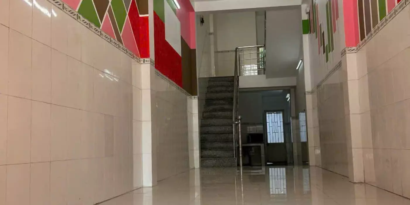 Bán nhà mt kinh doanh Nguyễn Hữu Thọ, thị trấn Bến Lức dt 56,7m2 3 lầu 4pn, 3wc giá 5,45 tỷ