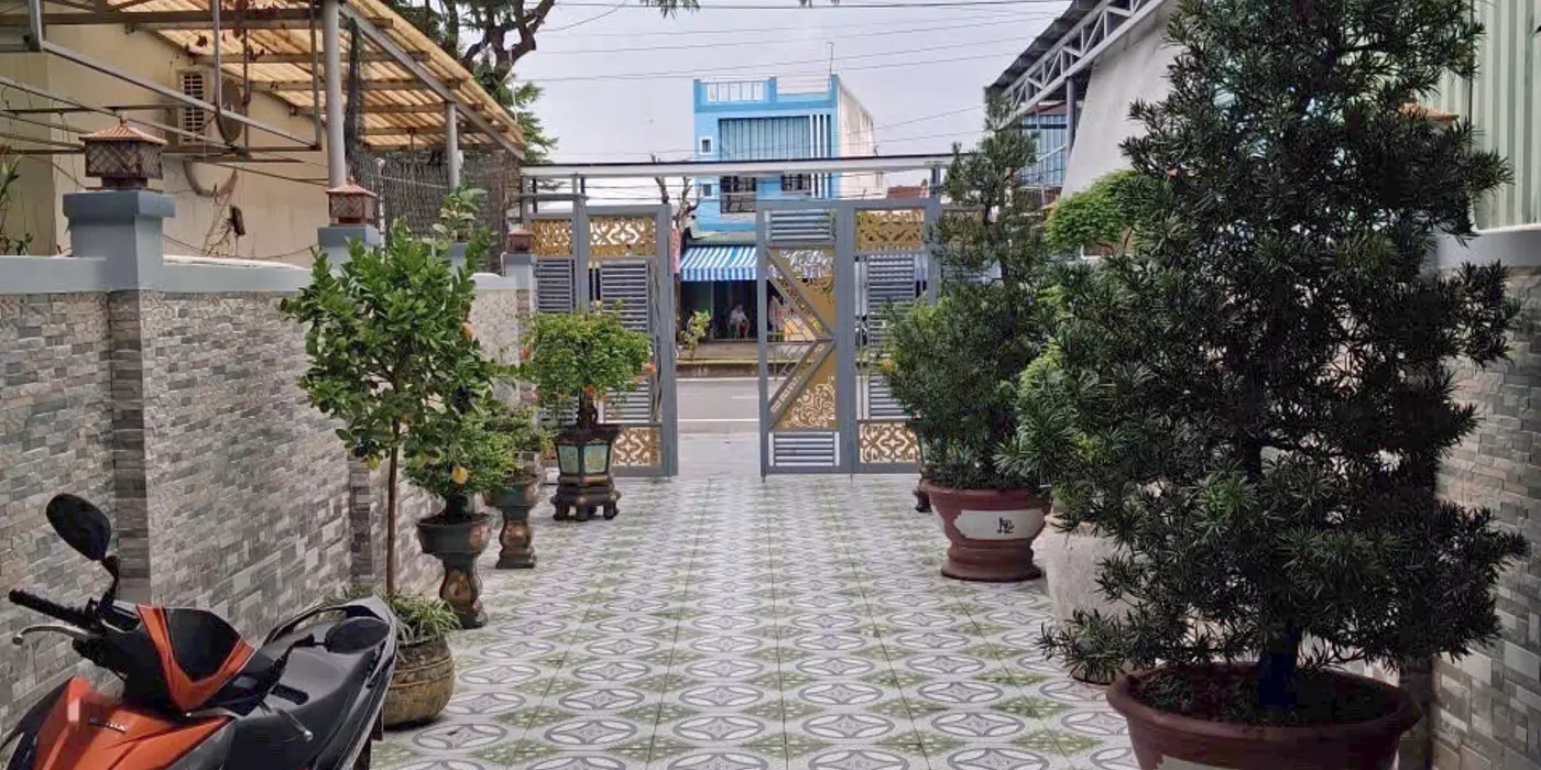 RẤT GẤP NHÀ MẶT TIỀN ĐƯỜNG TRẦN THỬ ĐỘ ĐIỆN BÀN QUẢNG NAM