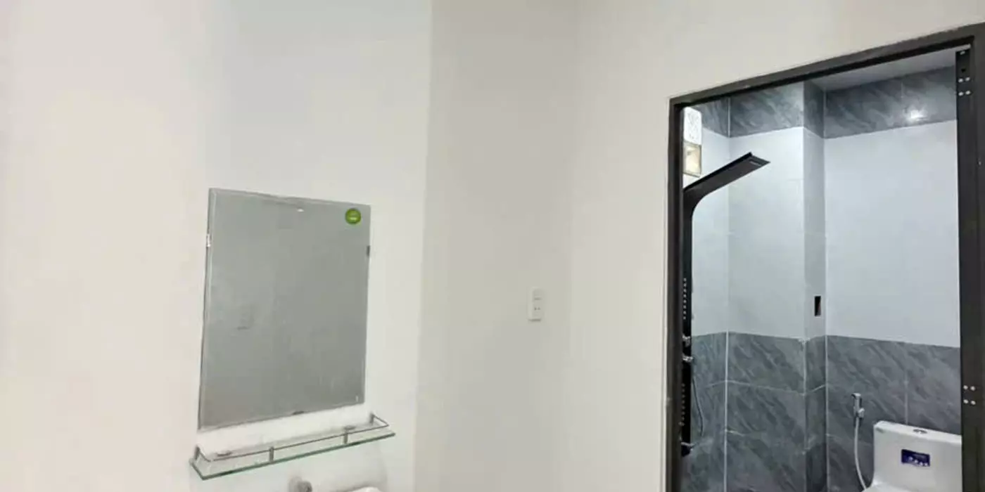 NHÀ LẦU HIỆN ĐẠI NGAY NGÃ TƯ PHƯỜNG TÂN TRIỀU