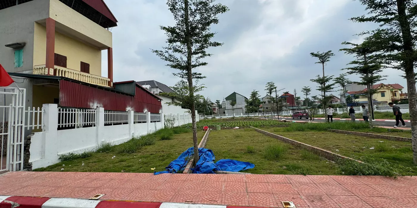Hiếm! Bán đất vàng view hồ cực đẹp, giá 1.5 tỷ, suất ưu đãi, cơ hội đầu tư cực hot gần quốc lộ 21A