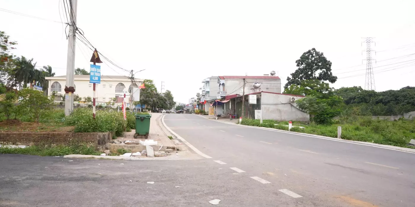 ĐẤT GẦN THỊ TRẤN XUÂN MAI, HUYỆN CHƯƠNG MỸ, HÀ NỘI – MẶT TIỀN KINH DOANH – SÁT VÀNH ĐAI 5 – NHỈNH