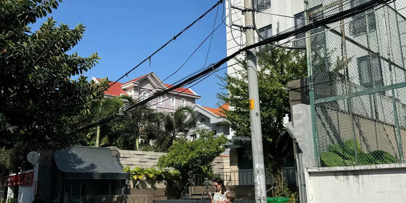 nay kẹt tiền Bán nhà 3 tầng Bình An Quận 2 – đường số 15. trần não .