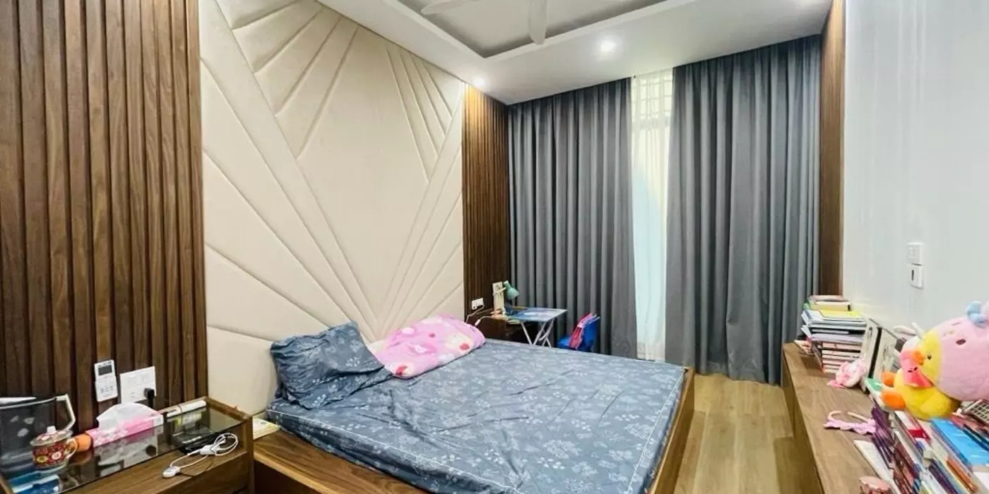 Bán nhà đẹp Việt Hưng- 35m 5 tầng full Nội thất- ô tô- ngõ Nông- nhỉnh 7  tỷ(TL)