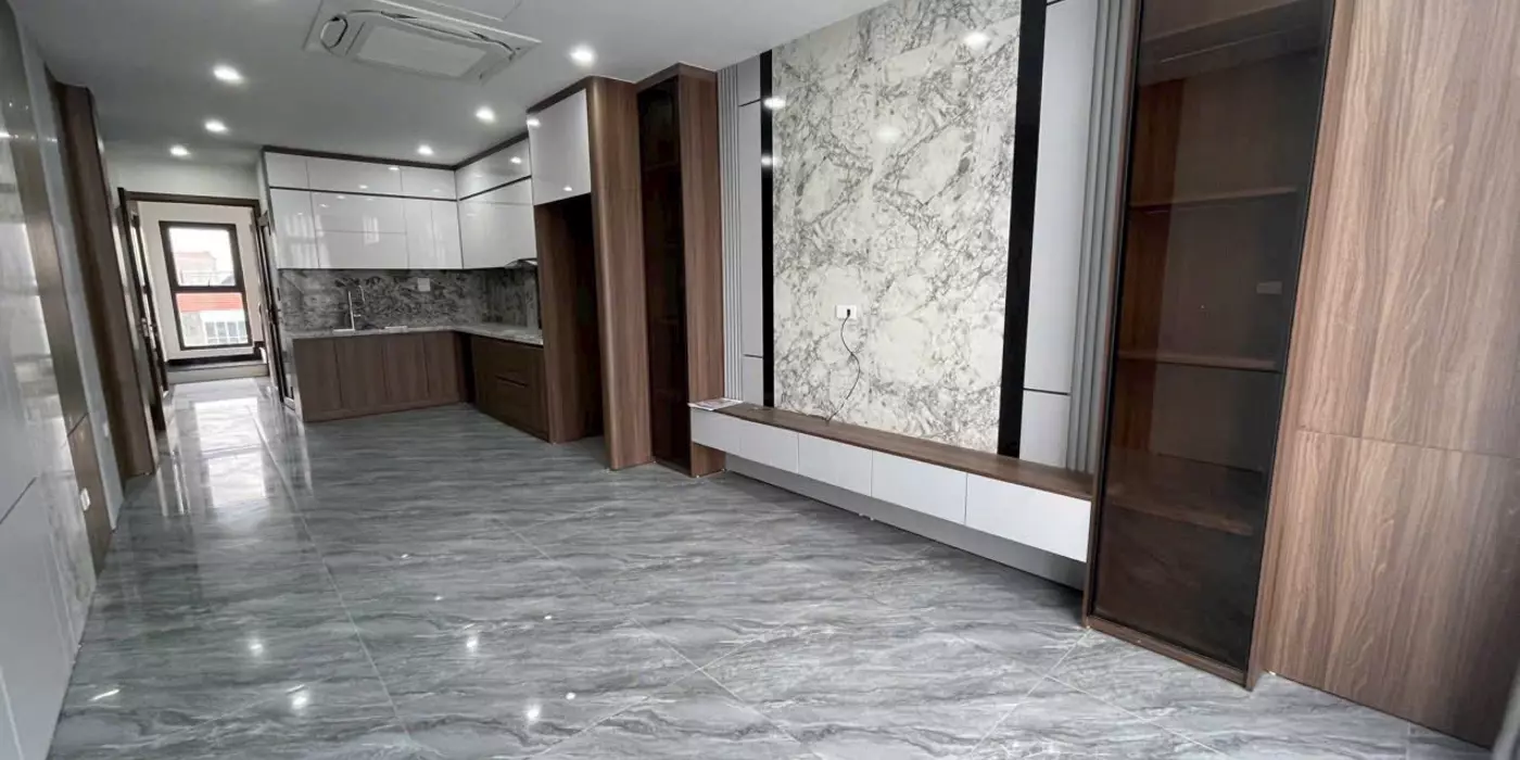 Bán nhà đẹp Ngọc Thụy- Dân Xây 33m 5 tầng full NT -Ngõ Nông n- Thông- oto đỗ cổng hơn7 tỷ(TL)