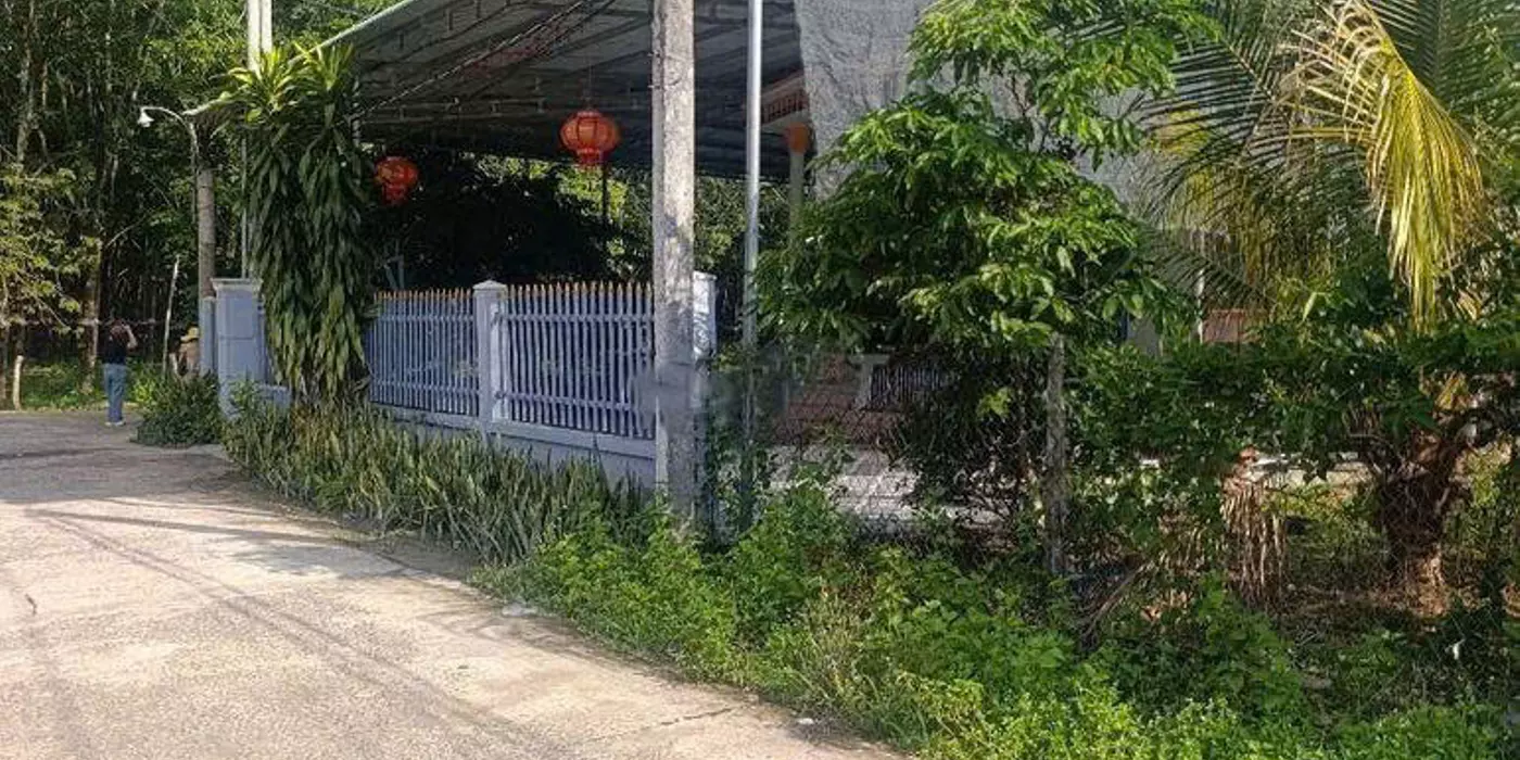 Chính chủ cần bán gấp lô đất đẹp 250m2 - 100m2 thổ cư giá chỉ 250 triệu