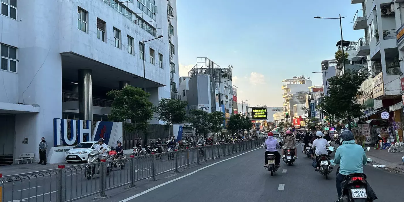 Bán nhà MTKD đa nghề ngang 4.4m 101m2 3 lầu ngay chợ Gò Vấp Nguyễn Văn Nghi chỉ 13.5 tỷ.
