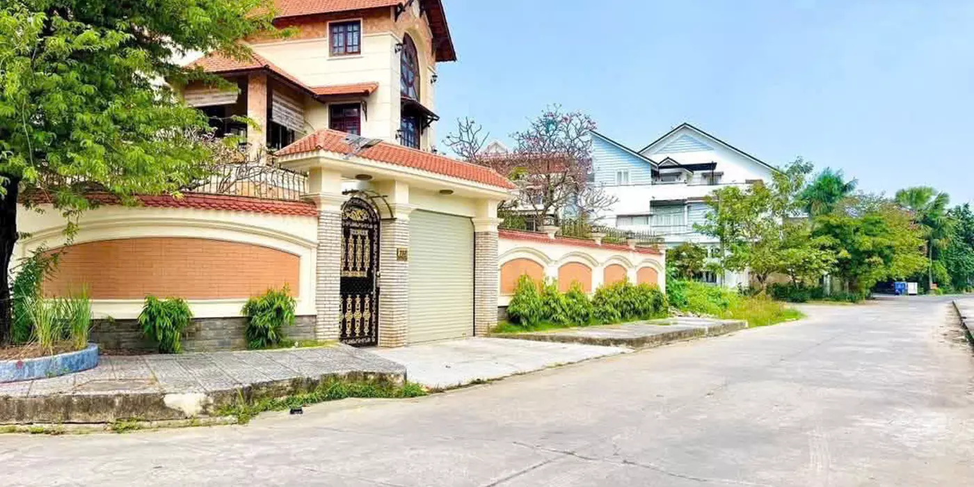 GẤP XƯỞNG (16x24) GÓC 2MT KHU BIỆT THỰ THẠNH XUÂN, Q12 – NGAY NGÃ TƯ GA