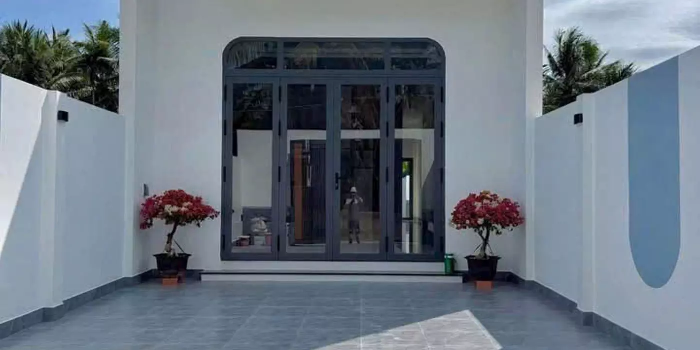 NHÀ ĐẸP SÂN Ô TÔ – SỔ RIÊNG THỔ CƯ – GIÁ CHỈ 1 TỶ 490