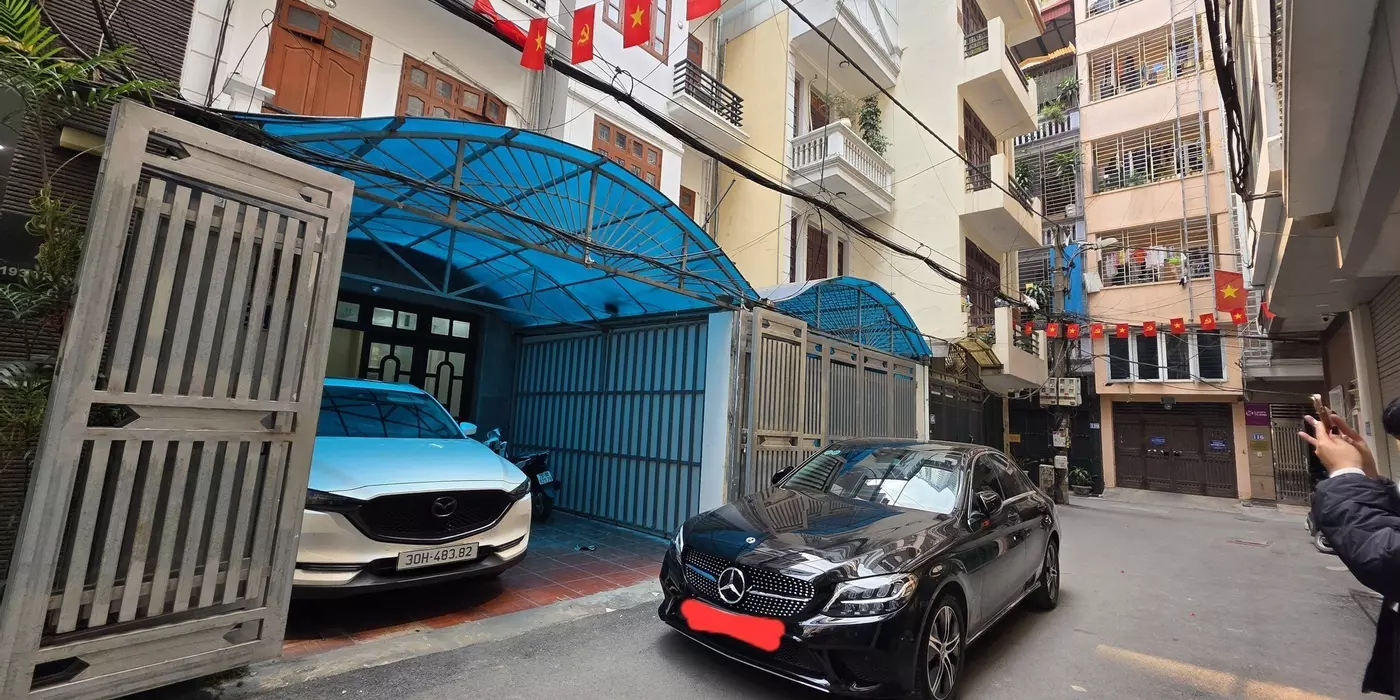 💥 CẦN BÁN NHANH GIÁ RẺ NHÀ PHÂN LÔ TRUNG KÍNH 110M2 - 6 TẦNG - Ô TÔ - GIÁ CHỈ 33 TỶ