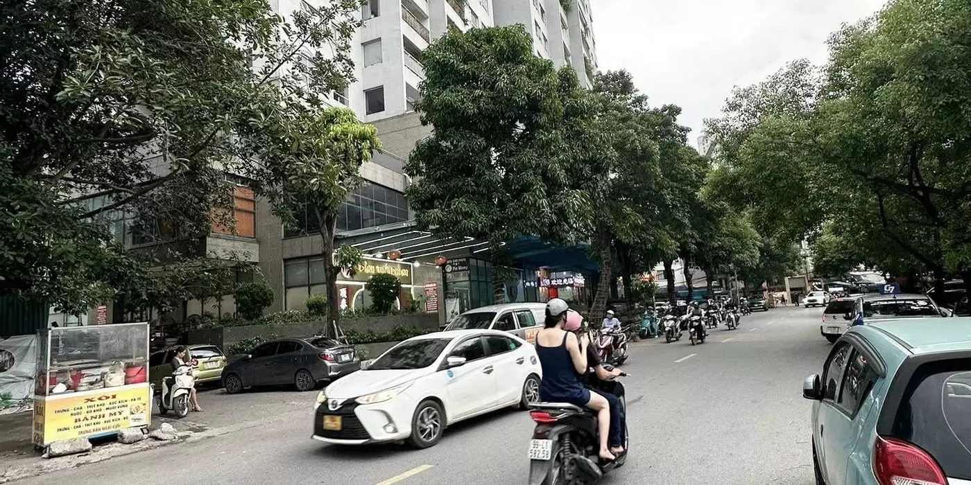 💥 BÁN RẺ NHÀ PHỐ TRUNG KÍNH - Ô TÔ - MT 11,5M - DIỆN TÍCH KHỦNG 250M2 - GIÁ ĐẦU TƯ 40 TỶ