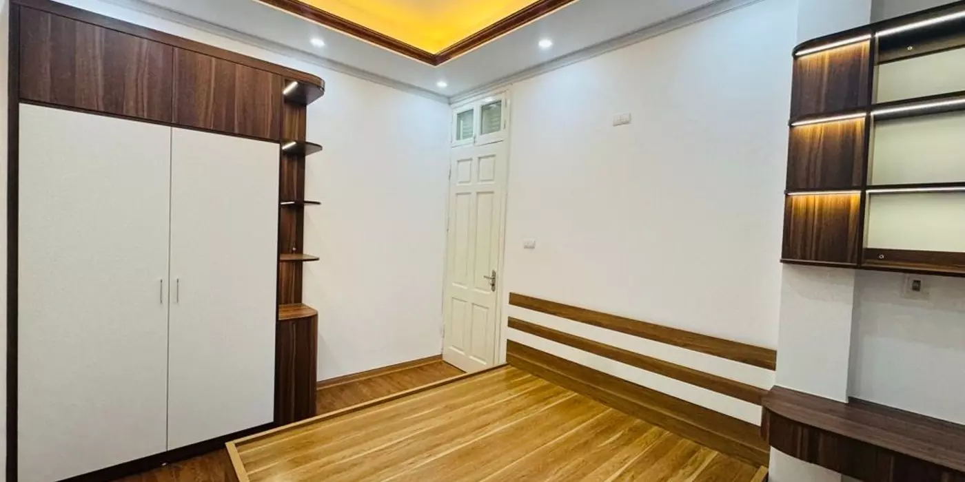 Bán nhà Việt Hưng- Dân Xây- Oto- Thang Máy- Ngõ Nông 48m 6 tầng nhỉnh 10 tỷ(TL)